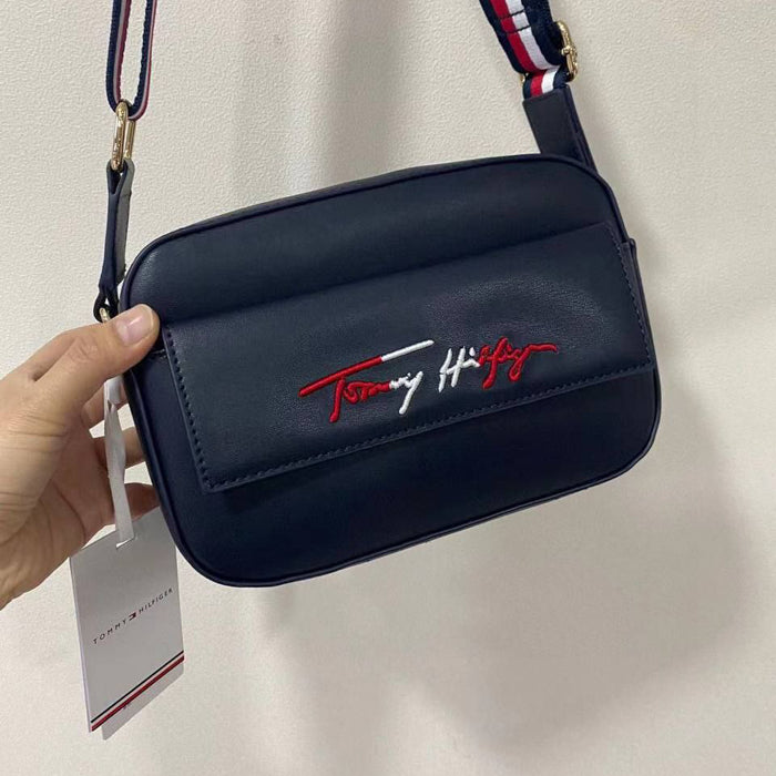 Tommy Hilfiger Iconic Camera Bag Women